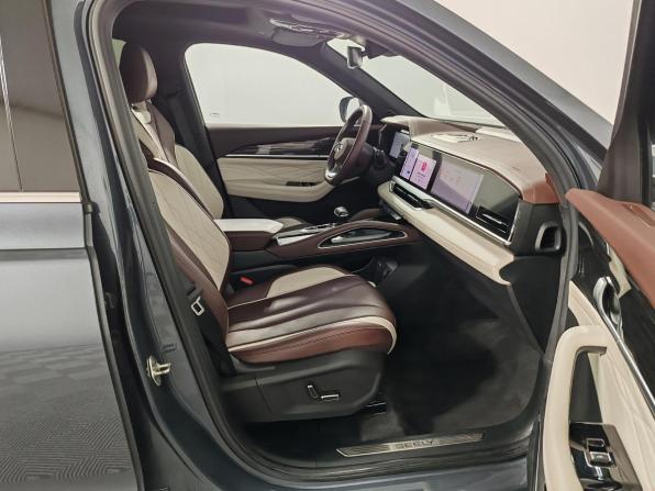 Geely Monjaro I с пробегом 2023 года, цена 2 949 000 рублей, 71047 км, внедорожник, Автокод Объявления