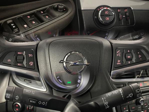 Opel Mokka I с пробегом 2013 года, цена 1 040 000 рублей, 136697 км, внедорожник, Автокод Объявления