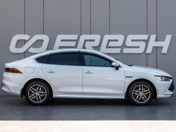 BYD Qin Plus I с пробегом 2023 года, цена 2 730 000 рублей, 34990 км, седан, Автокод Объявления