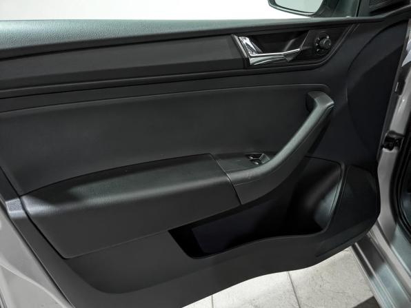 Skoda Rapid II с пробегом 2021 года, цена 1 555 000 рублей, 72188 км, лифтбек, Автокод Объявления