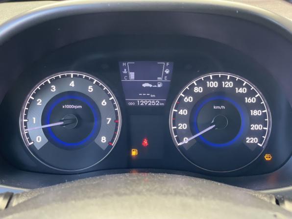 Hyundai Solaris I с пробегом 2012 года, цена 847 000 рублей, 129252 км, седан, Автокод Объявления