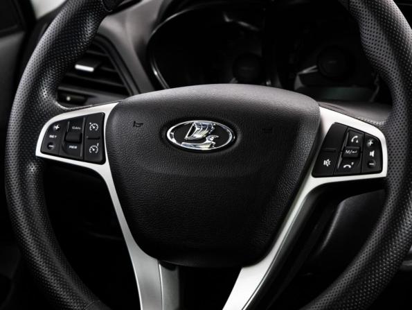 Lada (ВАЗ) Vesta I с пробегом 2019 года, цена 869 000 рублей, 120942 км, седан, Автокод Объявления