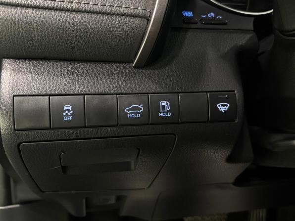 Toyota Camry VIII (XV70) Рестайлинг с пробегом 2022 года, цена 2 730 000 рублей, 115715 км, седан, Автокод Объявления