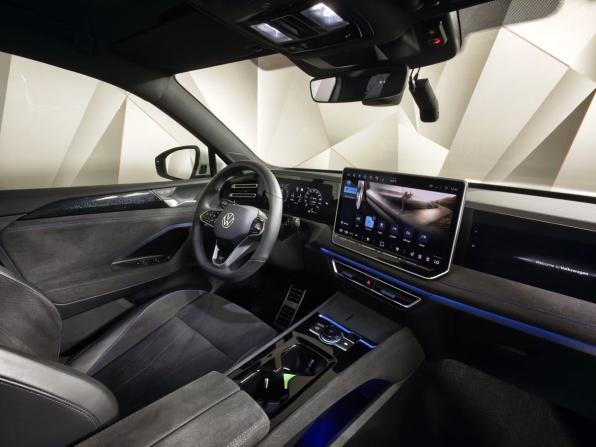 Volkswagen Tiguan III (China Market) с пробегом 2024 года, цена 4 593 000 рублей, 38316 км, внедорожник, Автокод Объявления