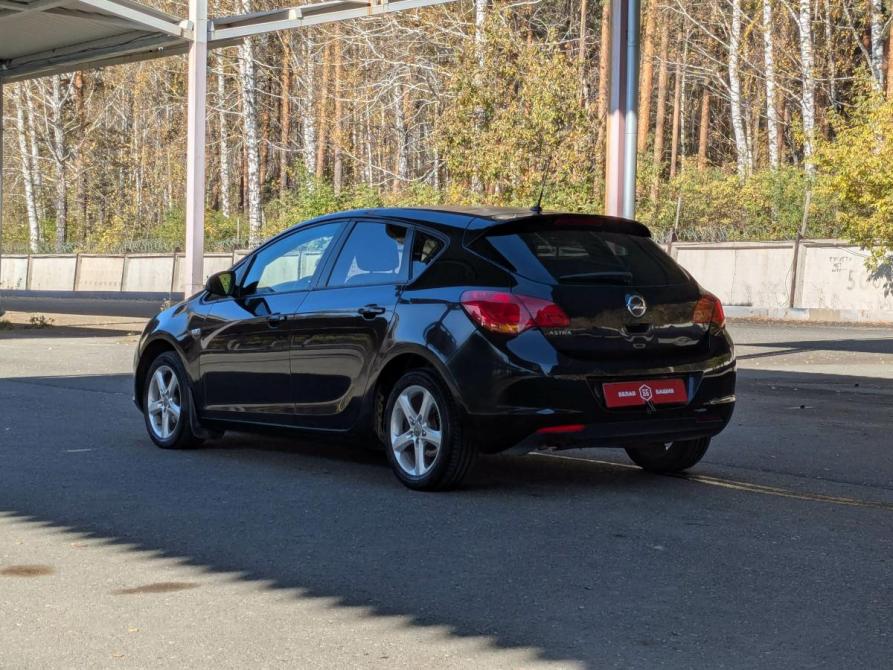 Opel Astra J Екатеринбург  - изображение 5