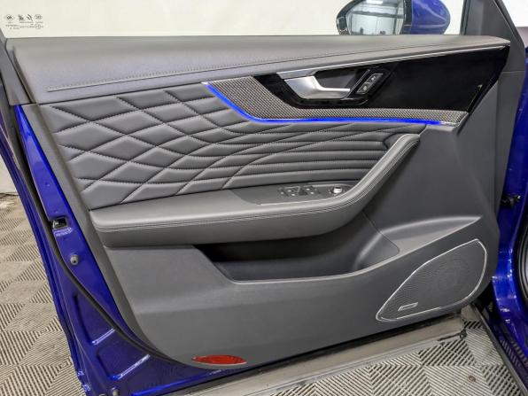 Hongqi HS5 I с пробегом 2024 года, цена 2 850 000 рублей, 6405 км, внедорожник, Автокод Объявления