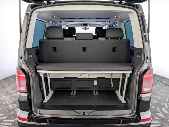 Volkswagen Multivan T6 Рестайлинг с пробегом 2021 года, цена 5 350 000 рублей, 94113 км, минивэн, Автокод Объявления