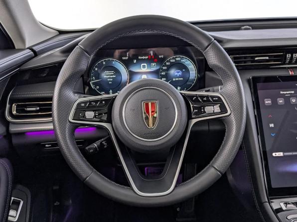 Hongqi H5 II с пробегом 2024 года, цена 3 285 000 рублей, 17728 км, седан, Автокод Объявления