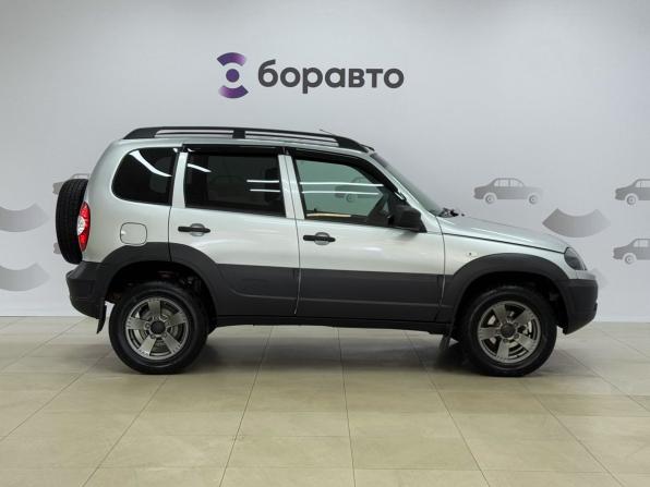Chevrolet Niva I Рестайлинг с пробегом 2019 года, цена 779 000 рублей, 135486 км, внедорожник, Автокод Объявления