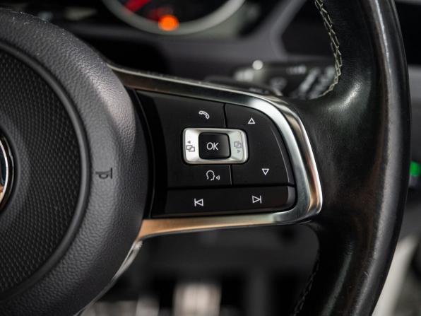 Volkswagen Touran II с пробегом 2016 года, цена 1 400 500 рублей, 135762 км, компактвэн, Автокод Объявления