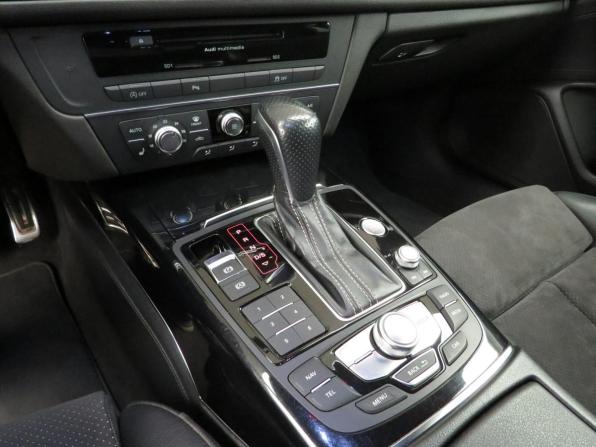 Audi A6 IV (C7) Рестайлинг с пробегом 2015 года, цена 2 099 000 рублей, 218950 км, седан, Автокод Объявления