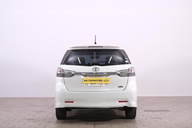 Toyota Wish II Рестайлинг с пробегом 2012 года, цена 1 529 000 рублей, 164000 км, минивэн, Автокод Объявления