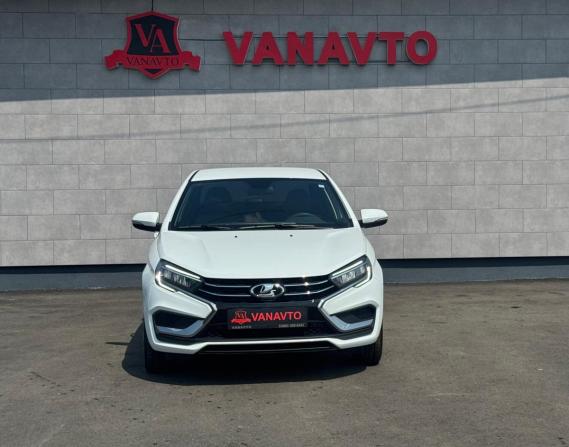 Lada (ВАЗ) Vesta I Рестайлинг (NG) с пробегом 2024 года, цена 1 370 000 рублей, 8500 км, седан, Автокод Объявления