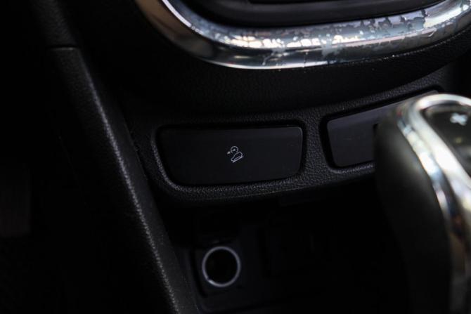 Opel Mokka I с пробегом 2013 года, цена 1 150 000 рублей, 176862 км, внедорожник, Автокод Объявления