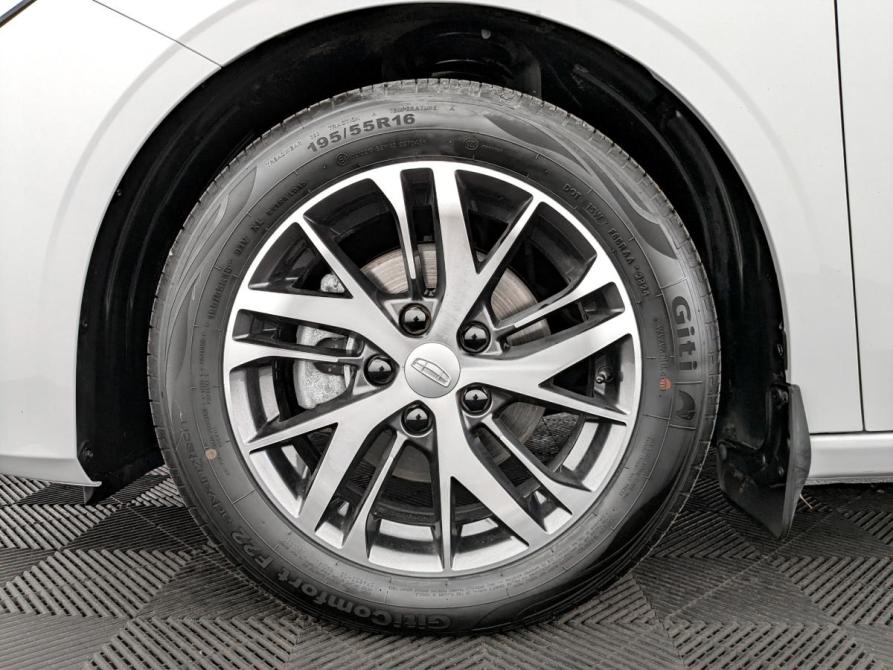 Geely Emgrand II Москва  - изображение 18
