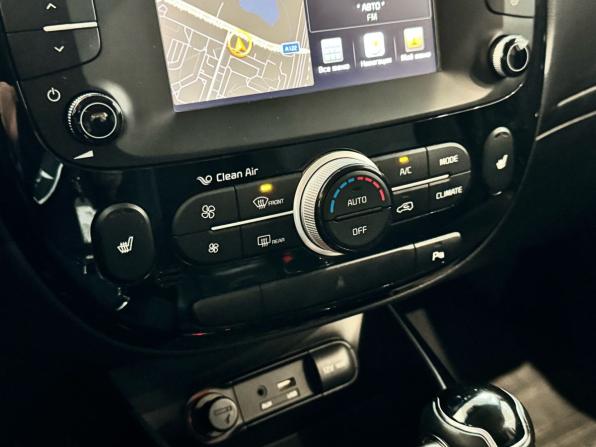 Kia Soul II Рестайлинг с пробегом 2017 года, цена 1 620 000 рублей, 93000 км, хэтчбек, Автокод Объявления