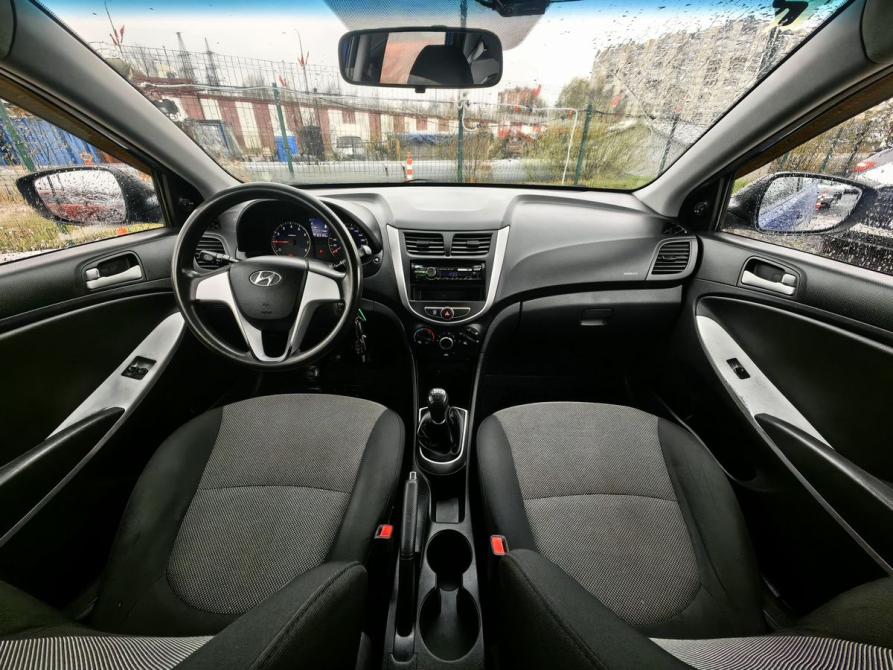 Hyundai Solaris I Санкт-Петербург  - изображение 9