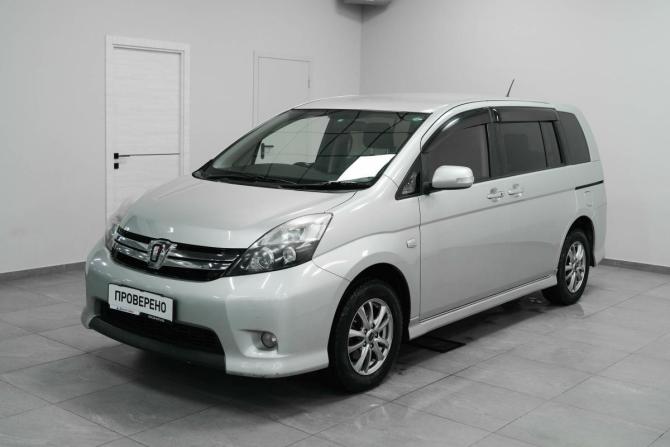 Toyota ISis I Рестайлинг с пробегом 2012 года, цена 1 100 000 рублей, 221686 км, компактвэн, Автокод Объявления