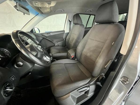 Volkswagen Tiguan I Рестайлинг с пробегом 2012 года, цена 995 000 рублей, 244902 км, внедорожник, Автокод Объявления