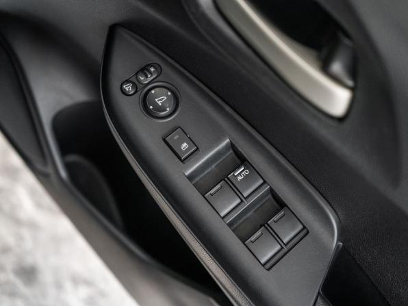 Honda Fit III с пробегом 2015 года, цена 930 000 рублей, 121608 км, хэтчбек, Автокод Объявления