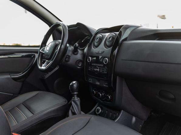 Renault Duster I Рестайлинг с пробегом 2019 года, цена 1 498 000 рублей, 157845 км, внедорожник, Автокод Объявления