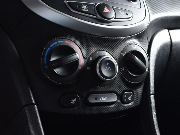 Hyundai Solaris I с пробегом 2012 года, цена 899 995 рублей, 236977 км, седан, Автокод Объявления