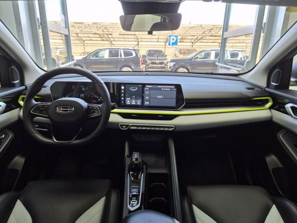 Geely Coolray I Рестайлинг с пробегом 2023 года, цена 2 050 000 рублей, 23969 км, внедорожник, Автокод Объявления