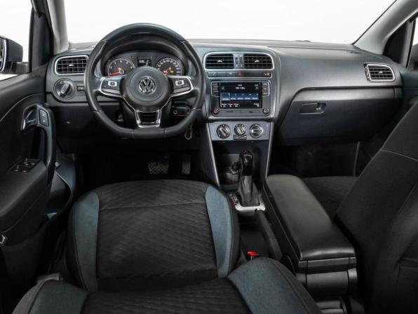 Volkswagen Polo V Рестайлинг с пробегом 2020 года, цена 1 590 000 рублей, 69748 км, седан, Автокод Объявления