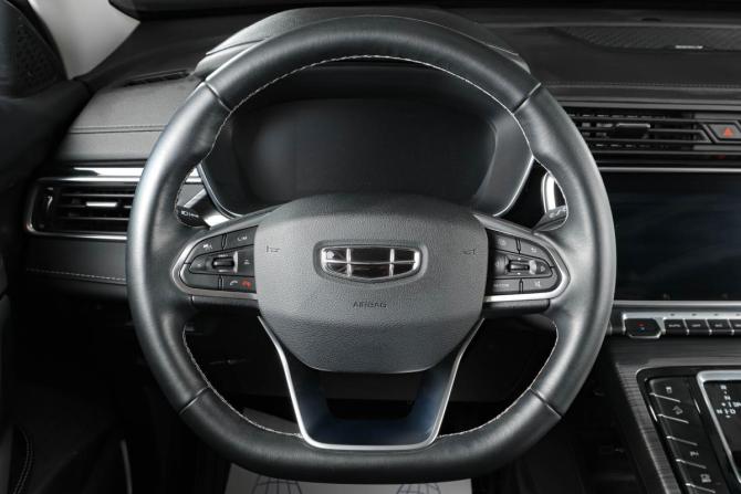 Geely Atlas Pro с пробегом 2023 года, цена 2 459 000 рублей, 36800 км, внедорожник, Автокод Объявления