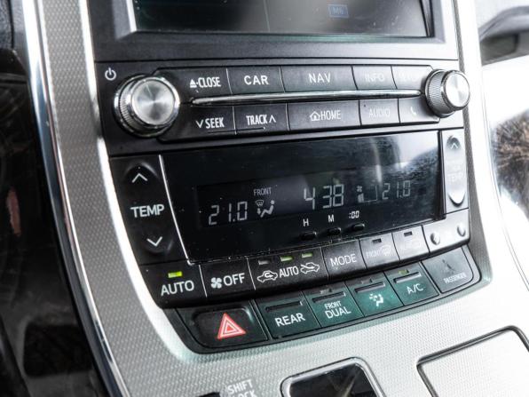 Toyota Alphard II с пробегом 2013 года, цена 2 999 000 рублей, 372987 км, минивэн, Автокод Объявления