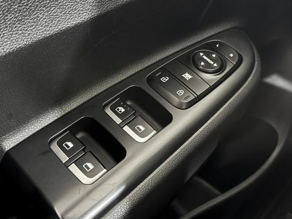 Kia Rio IV с пробегом 2018 года, цена 1 440 000 рублей, 95898 км, хэтчбек, Автокод Объявления