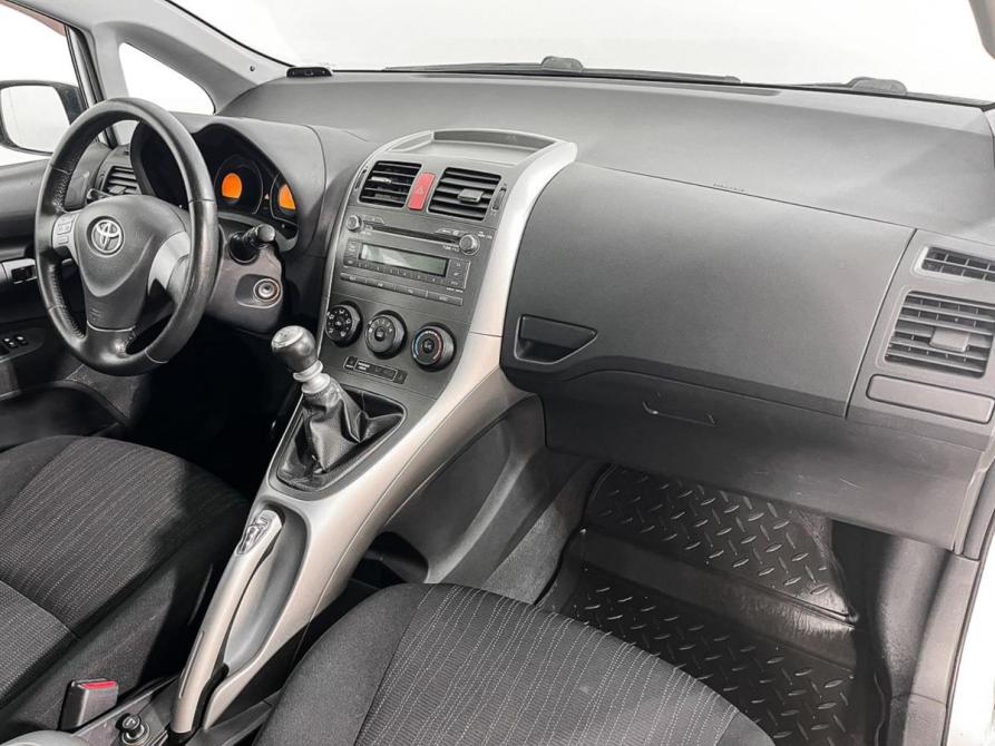 Toyota Auris I Ногинск  - изображение 20