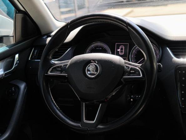 Skoda Octavia III (A7) с пробегом 2016 года, цена 1 400 000 рублей, 160021 км, лифтбек, Автокод Объявления