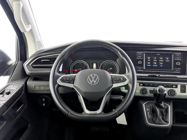 Volkswagen Multivan T6 Рестайлинг с пробегом 2021 года, цена 5 850 000 рублей, 111404 км, минивэн, Автокод Объявления