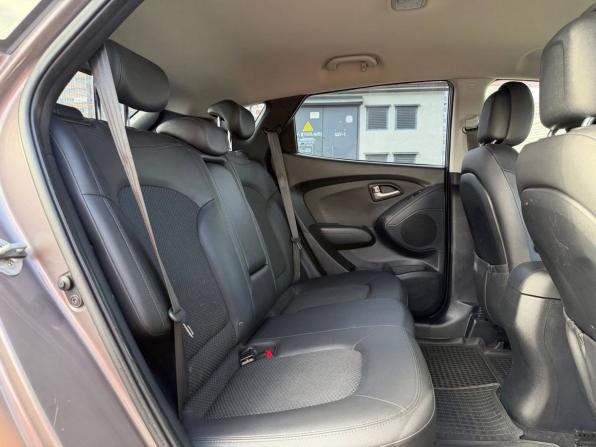 Hyundai ix35 I с пробегом 2011 года, цена 995 000 рублей, 220000 км, внедорожник, Автокод Объявления
