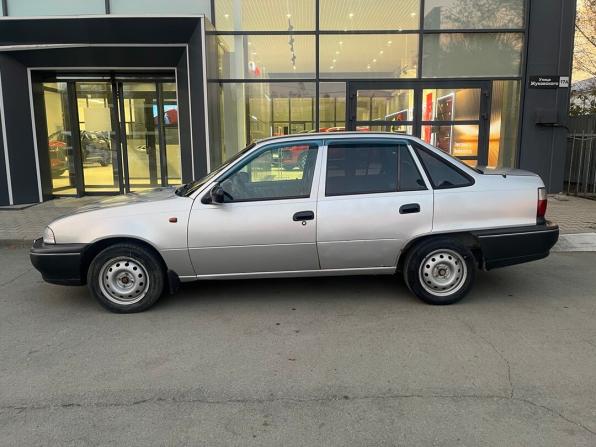 Daewoo Nexia I с пробегом 2002 года, цена 110 000 рублей, 267145 км, седан, Автокод Объявления