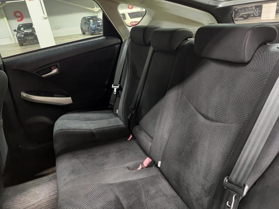 Toyota Prius III Рестайлинг (XW30) Казань  - изображение 15