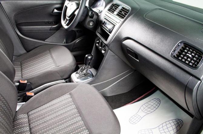 Volkswagen Polo V Рестайлинг с пробегом 2015 года, цена 779 000 рублей, 282000 км, седан, Автокод Объявления