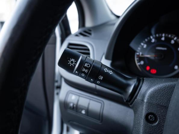 Hyundai Solaris I Рестайлинг с пробегом 2015 года, цена 1 220 000 рублей, 69152 км, седан, Автокод Объявления