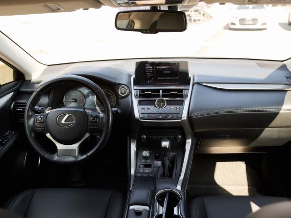 Lexus NX I Рестайлинг с пробегом 2018 года, цена 3 157 400 рублей, 131838 км, внедорожник, Автокод Объявления