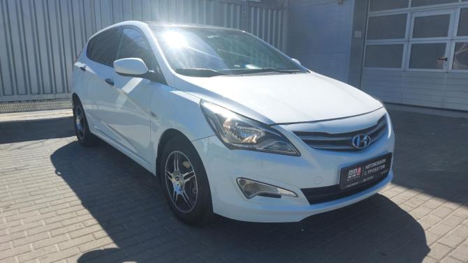 Hyundai Solaris I Рестайлинг с пробегом 2014 года, цена 699 000 рублей, 229002 км, хэтчбек, Автокод Объявления