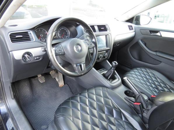 Volkswagen Jetta VI с пробегом 2013 года, цена 615 000 рублей, 270000 км, седан, Автокод Объявления