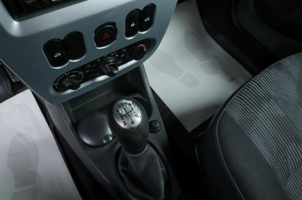 Renault Logan I Рестайлинг Челябинск  - изображение 12