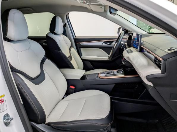 Haval Jolion I Рестайлинг с пробегом 2026 года, цена 2 400 000 рублей, 6819 км, внедорожник, Автокод Объявления