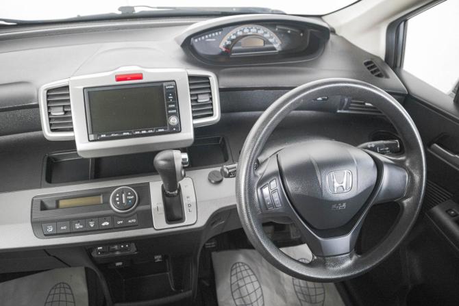 Honda Freed I с пробегом 2010 года, цена 999 000 рублей, 171000 км, компактвэн, Автокод Объявления