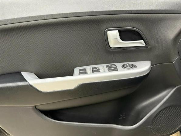 Kia Rio III с пробегом 2012 года, цена 659 200 рублей, 215843 км, хэтчбек, Автокод Объявления