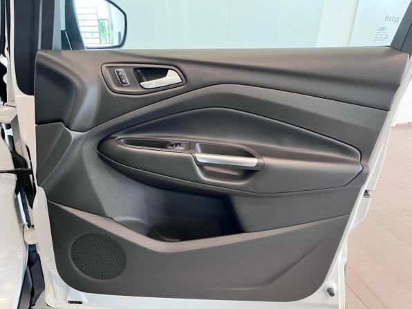 Ford Kuga II с пробегом 2015 года, цена 1 470 000 рублей, 111316 км, внедорожник, Автокод Объявления