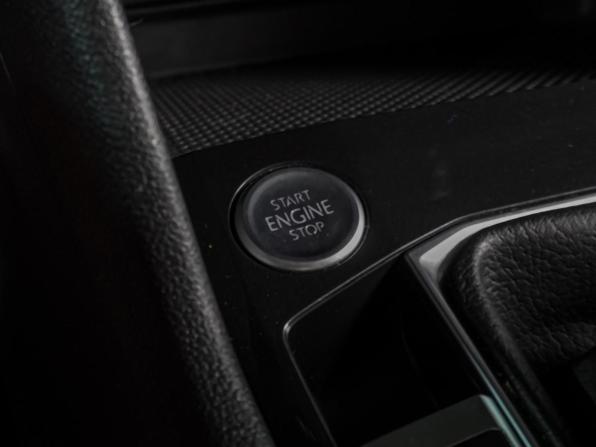 Volkswagen Tiguan II с пробегом 2020 года, цена 2 279 000 рублей, 50944 км, внедорожник, Автокод Объявления