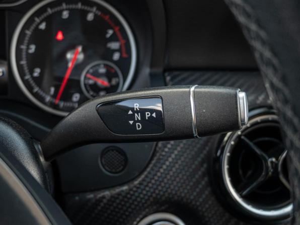 Mercedes-Benz GLA I (X156) Рестайлинг с пробегом 2018 года, цена 1 600 000 рублей, 156744 км, внедорожник, Автокод Объявления