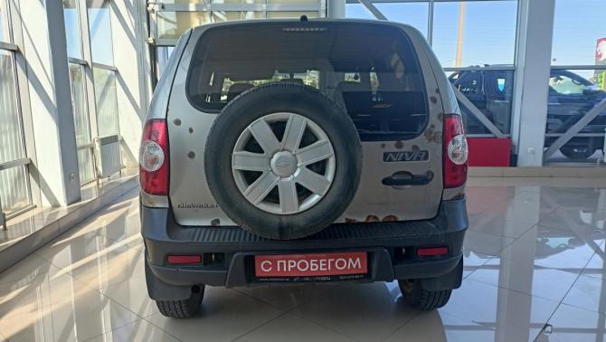 Chevrolet Niva I Рестайлинг с пробегом 2013 года, цена 429 000 рублей, 198000 км, внедорожник, Автокод Объявления